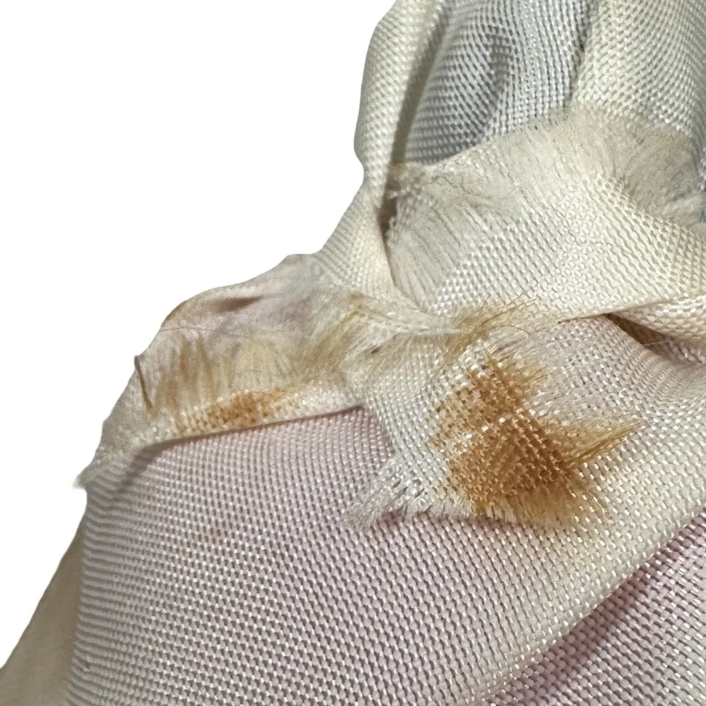 Unbranded **staining present